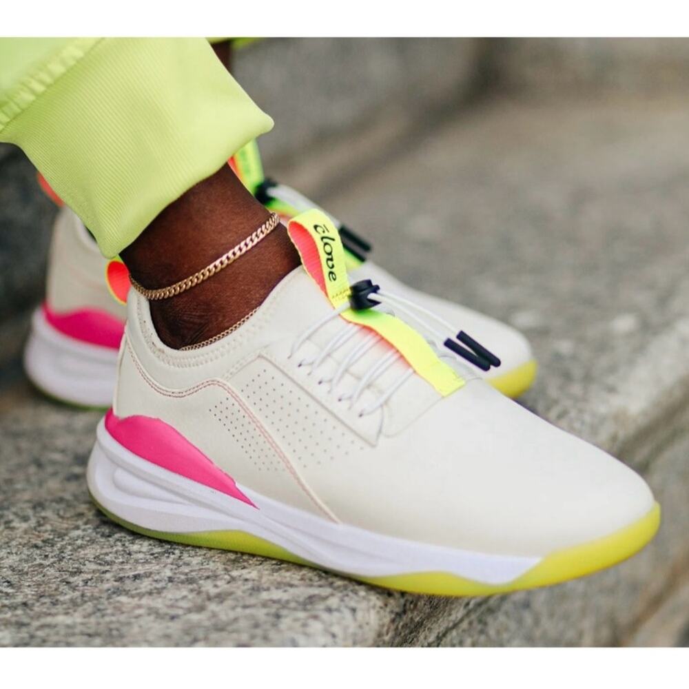 Clove Women's Classic Beige Yellow Pink Slip On Cinch Work Comfort Sneaker - 9.5